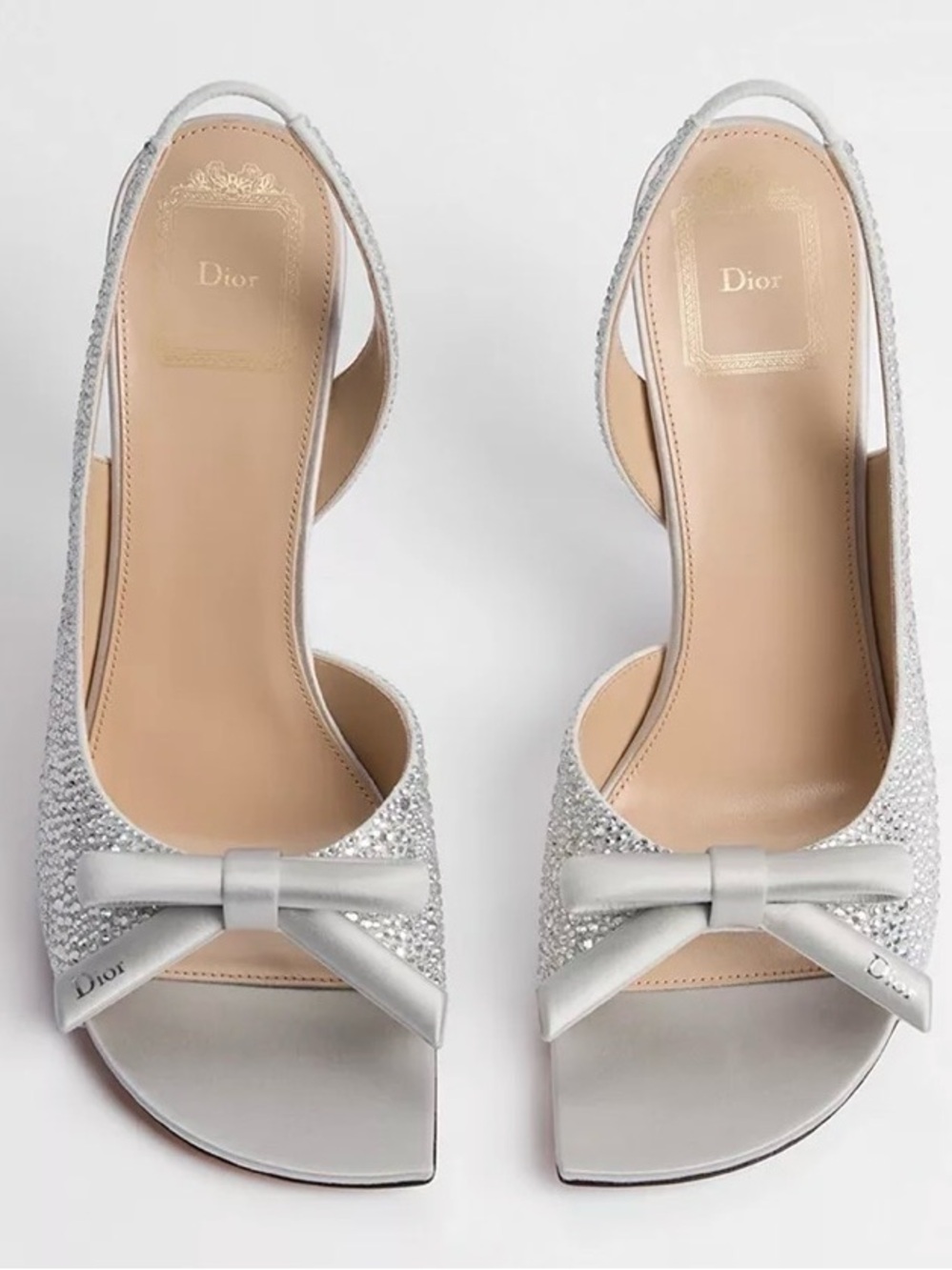 Christian Dior Bow Heeled Slingback Sandal
Silver-Tone Suede Goatskin&Strass 37